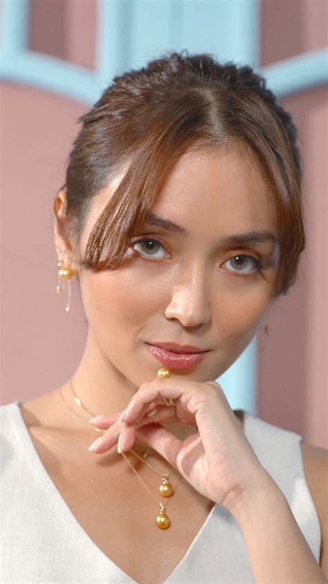 Kathryn Bernardo is the new face of V! Jewelry